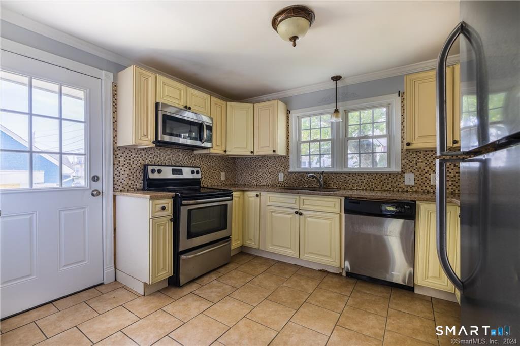 480 Ezra Street Bridgeport CT 06606