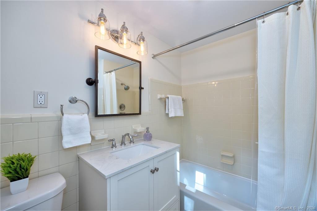 3 Hilltop Road Farmington CT 06032