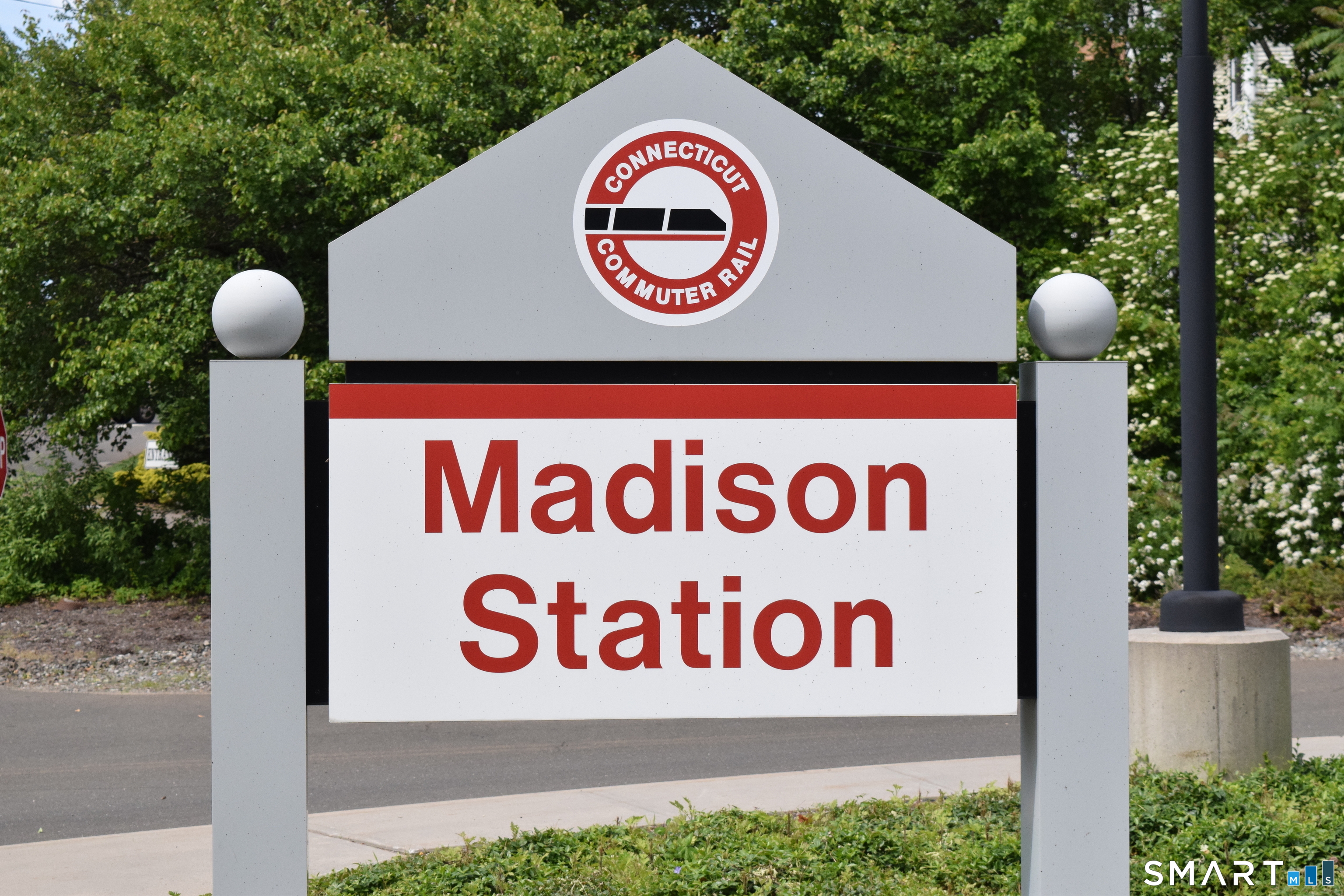 37 Dudley Lane Madison CT 06443