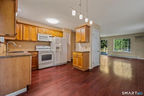 92 Cynthia Lane Middletown CT 06457
