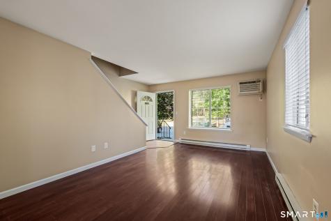 92 Cynthia Lane Middletown CT 06457