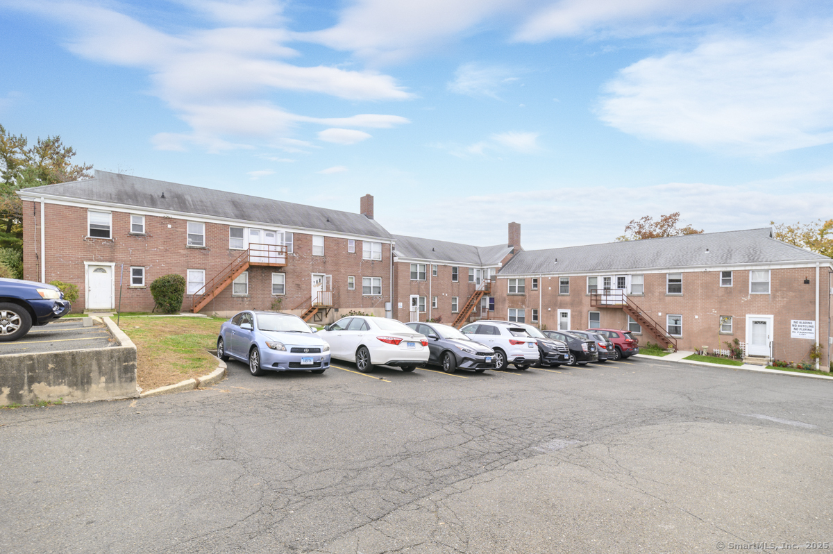 1046 East Main Street Stamford CT 06902