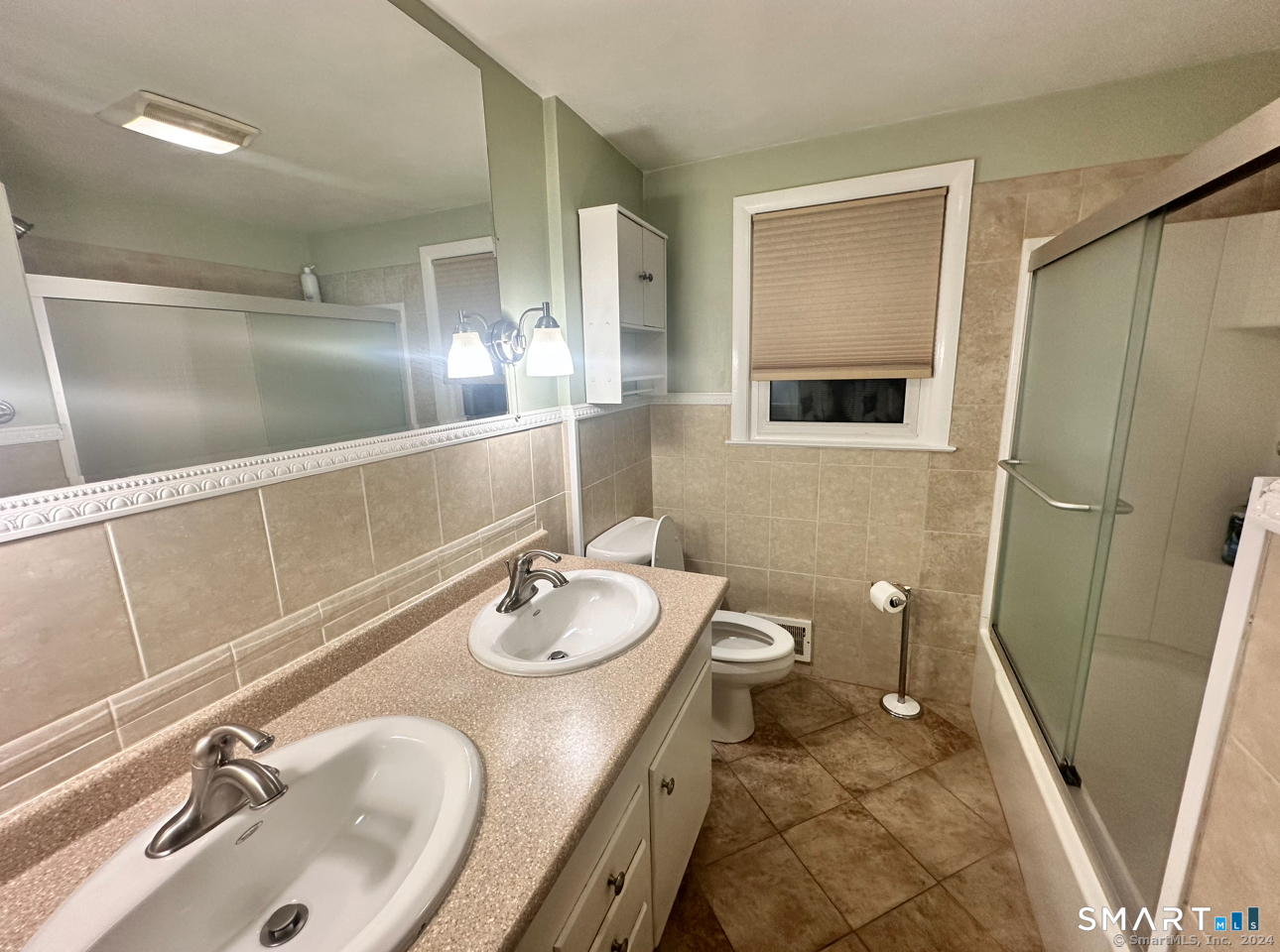209 Somerset Street West Hartford CT 06110