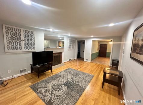 209 Somerset Street West Hartford CT 06110
