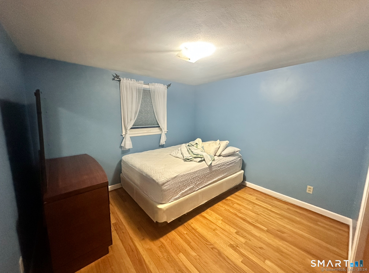 209 Somerset Street West Hartford CT 06110