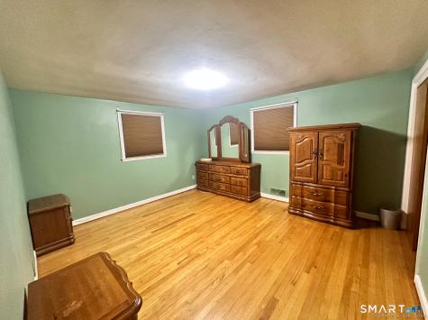 209 Somerset Street West Hartford CT 06110