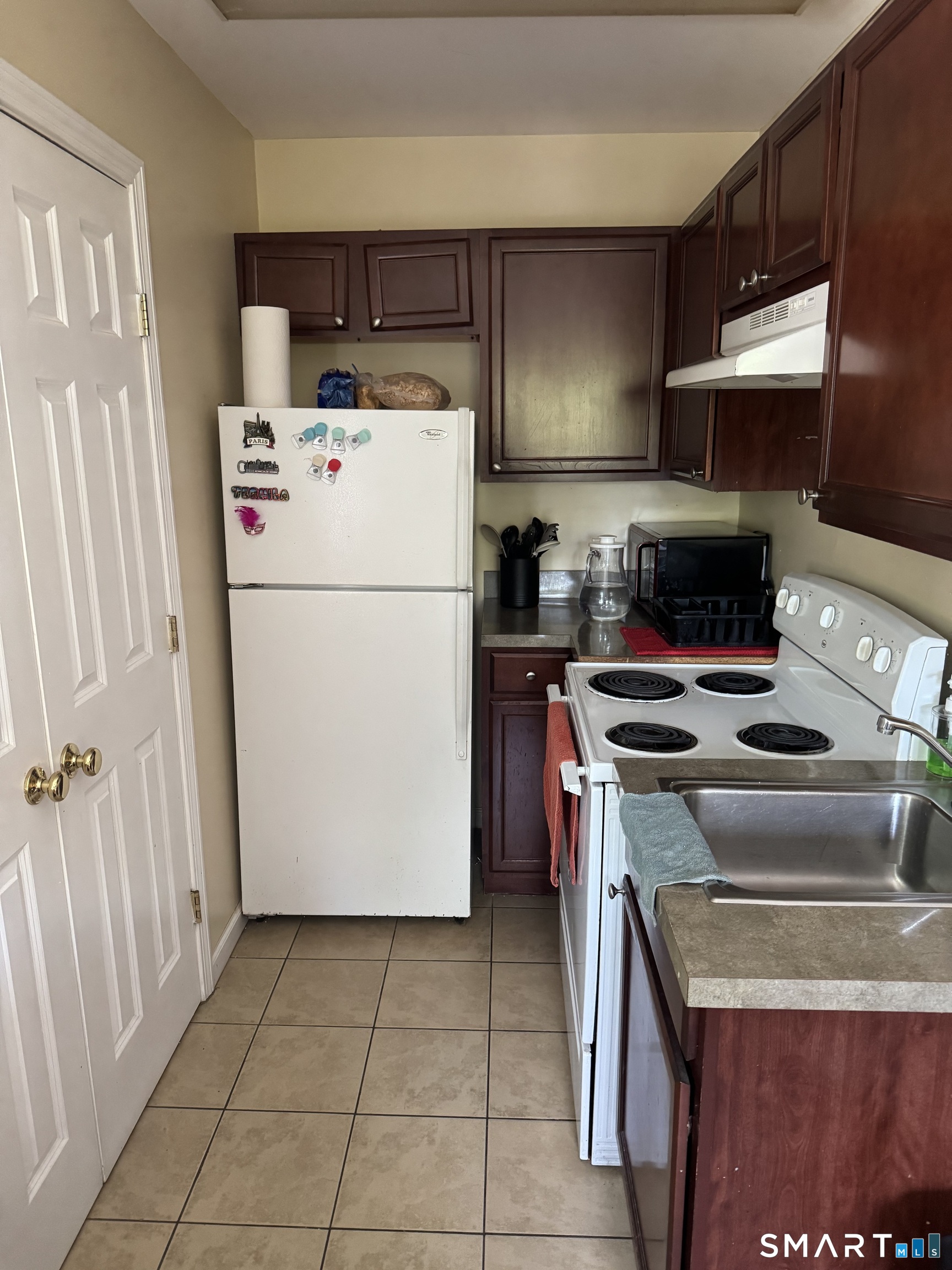 422 Main Street East Haven CT 06512