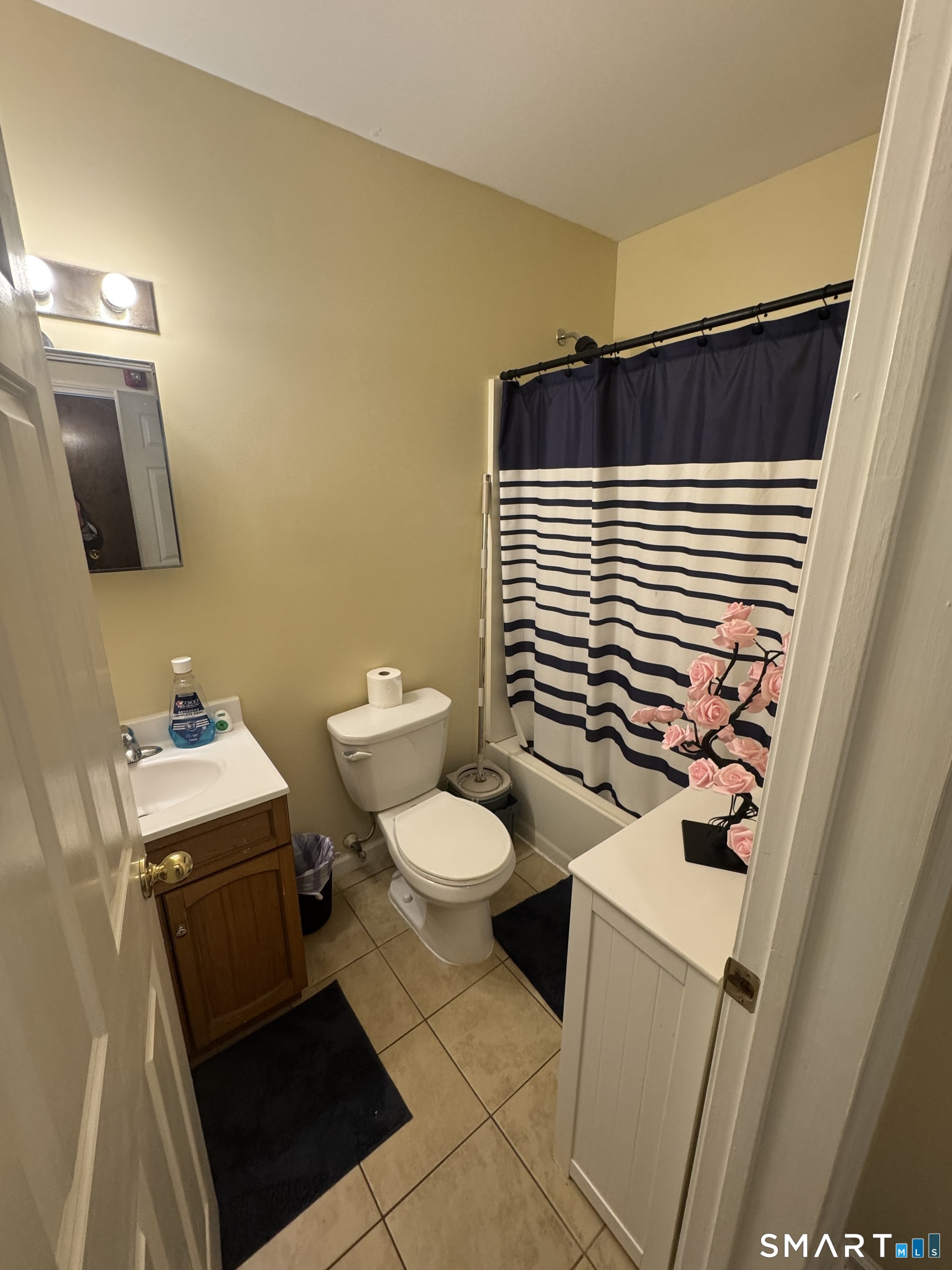 422 Main Street East Haven CT 06512