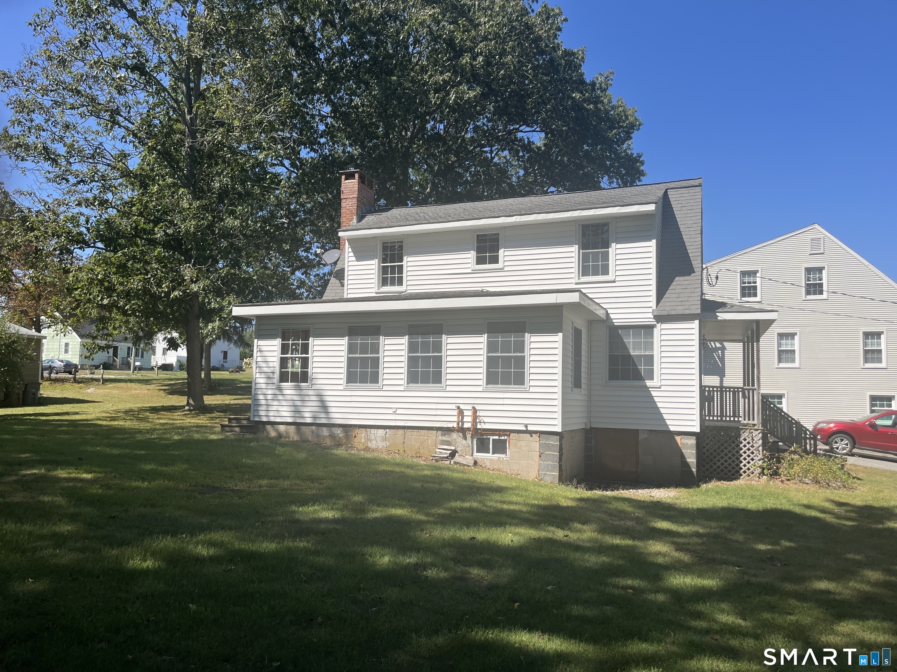 4 South Edgewood Road East Lyme CT 06357