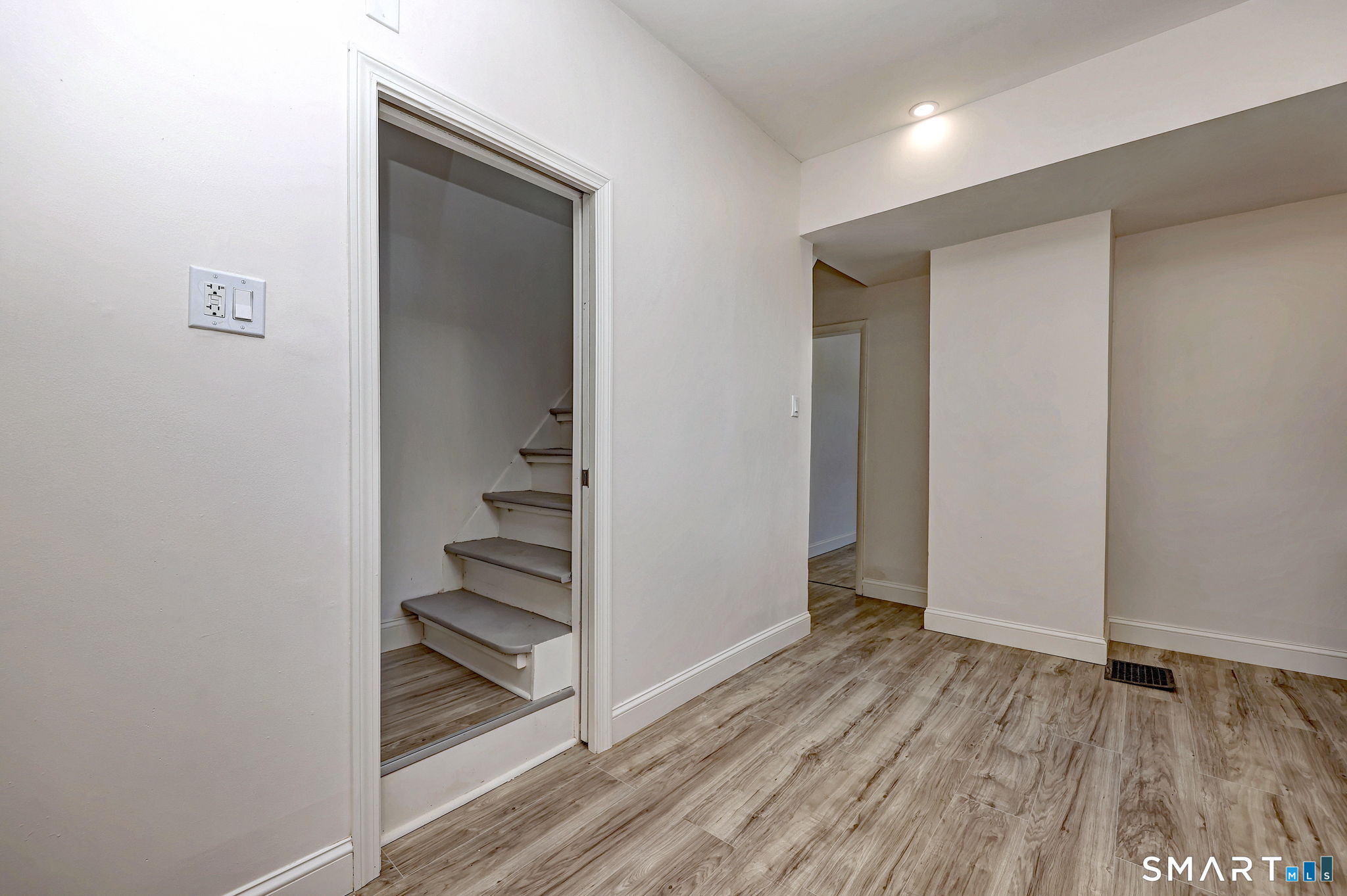 330 Naugatuck Avenue Milford CT 06460