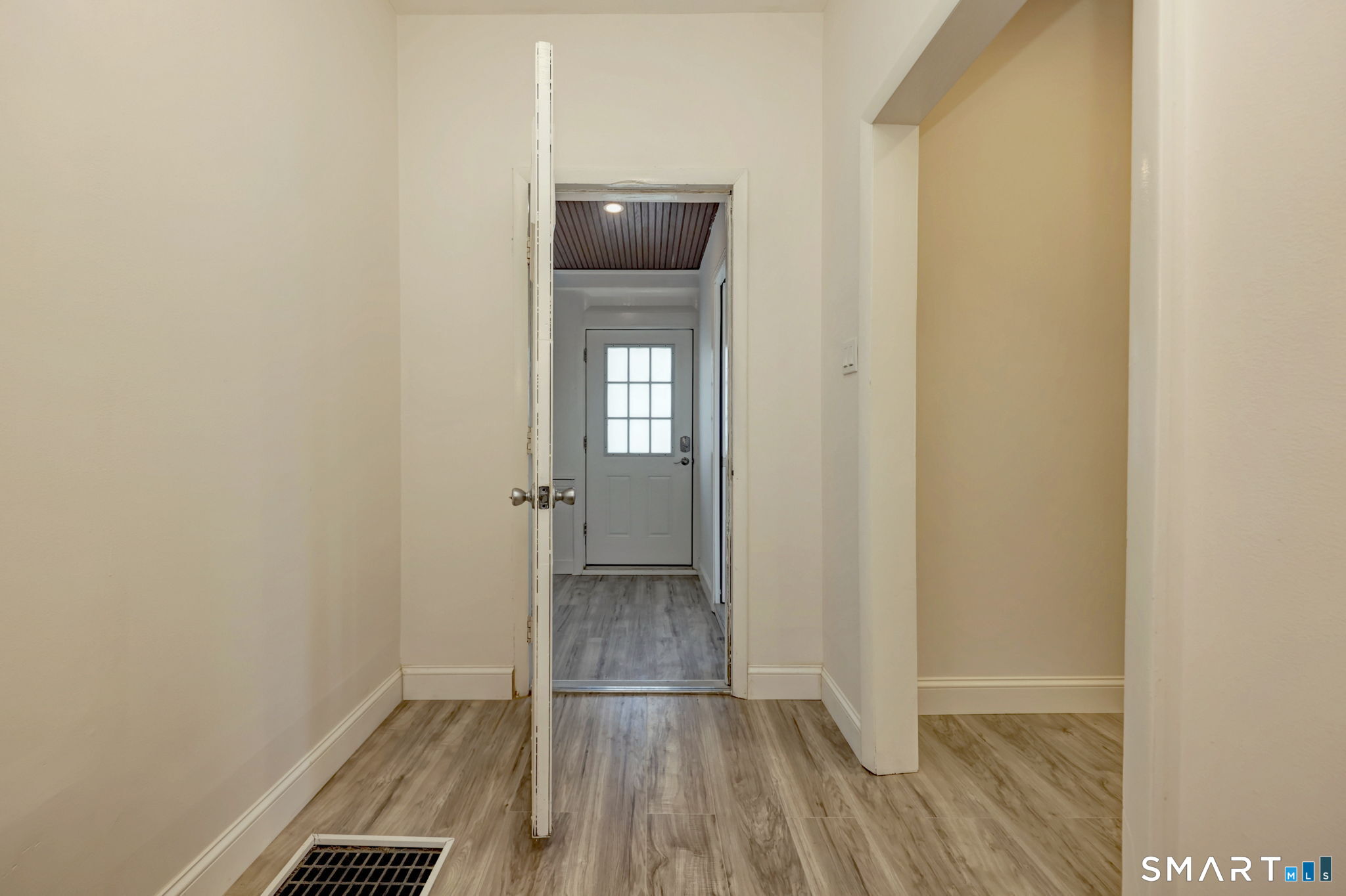 330 Naugatuck Avenue Milford CT 06460