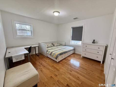 70 Renwick Place Bridgeport CT 06604