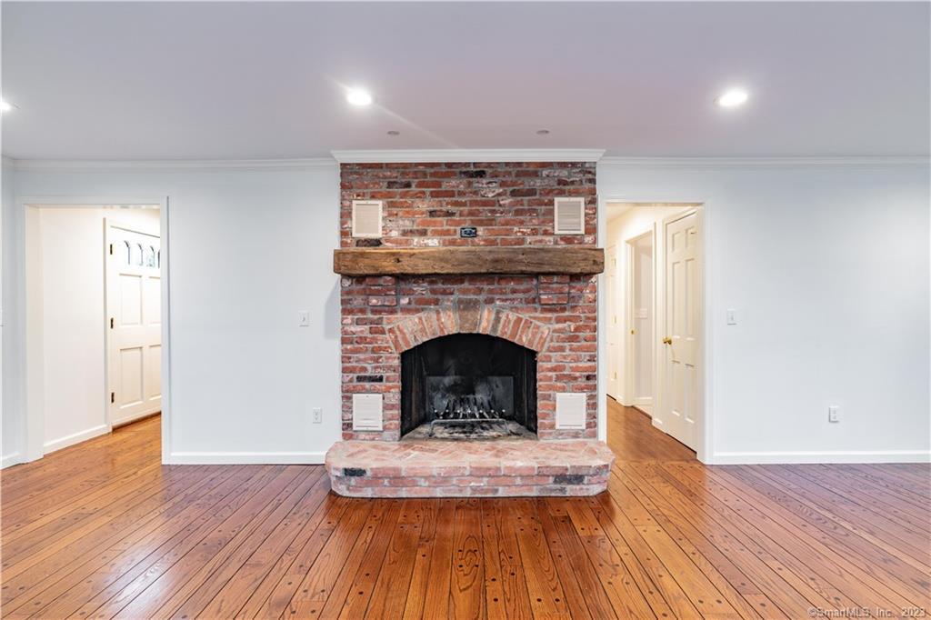 1241 Halladay West Avenue Suffield CT 06078