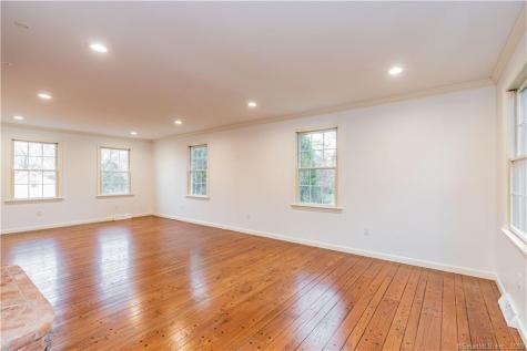 1241 Halladay West Avenue Suffield CT 06078