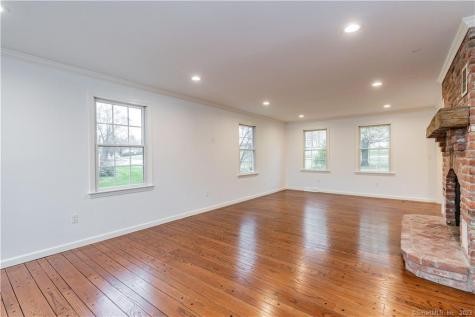 1241 Halladay West Avenue Suffield CT 06078