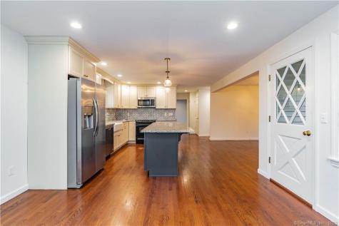 1241 Halladay West Avenue Suffield CT 06078