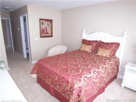 12 Reggie Way East Windsor CT 06016