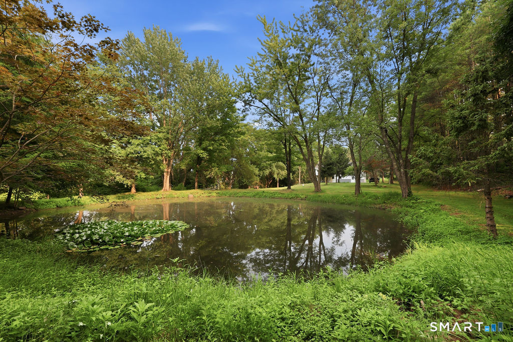 751 West Avon Road Avon CT 06001