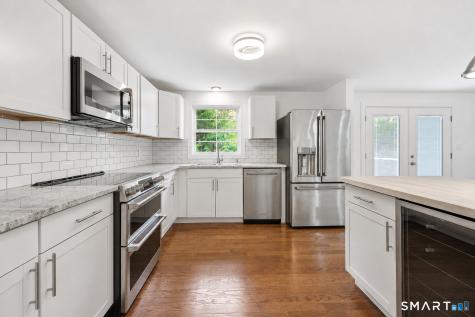 751 West Avon Road Avon CT 06001