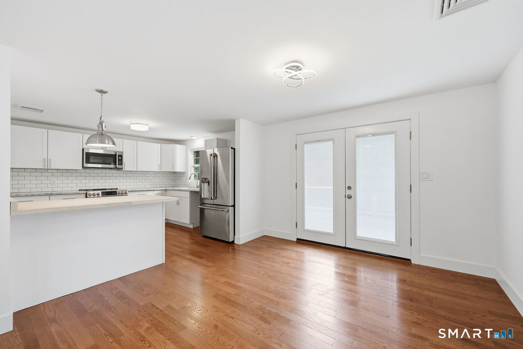 751 West Avon Road Avon CT 06001