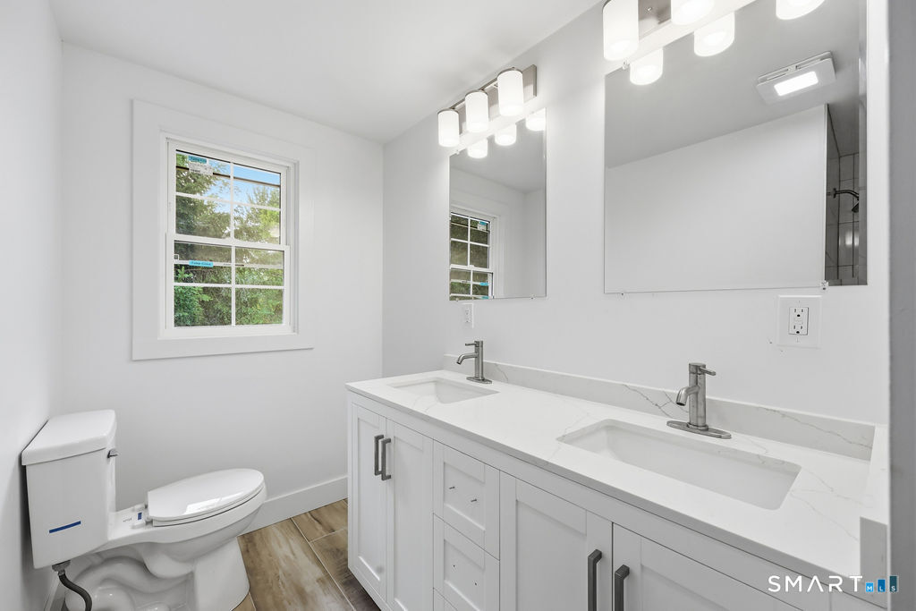 751 West Avon Road Avon CT 06001
