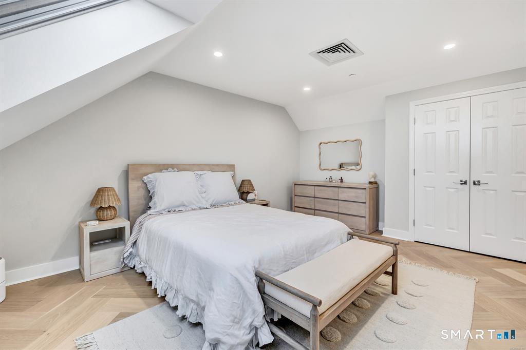 43 Harbor Drive Stamford CT 06902