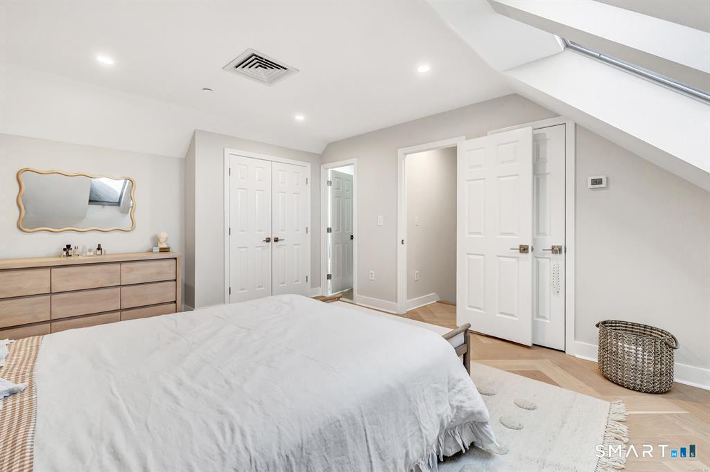 43 Harbor Drive Stamford CT 06902