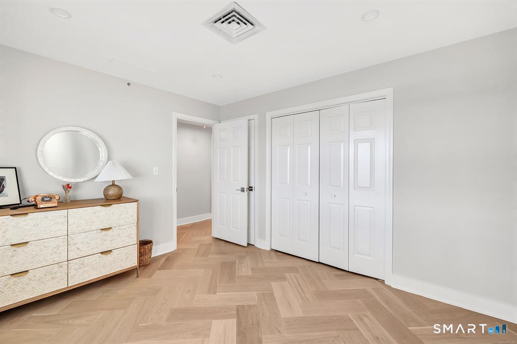 43 Harbor Drive Stamford CT 06902