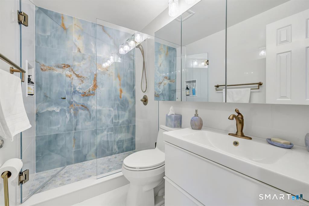 43 Harbor Drive Stamford CT 06902