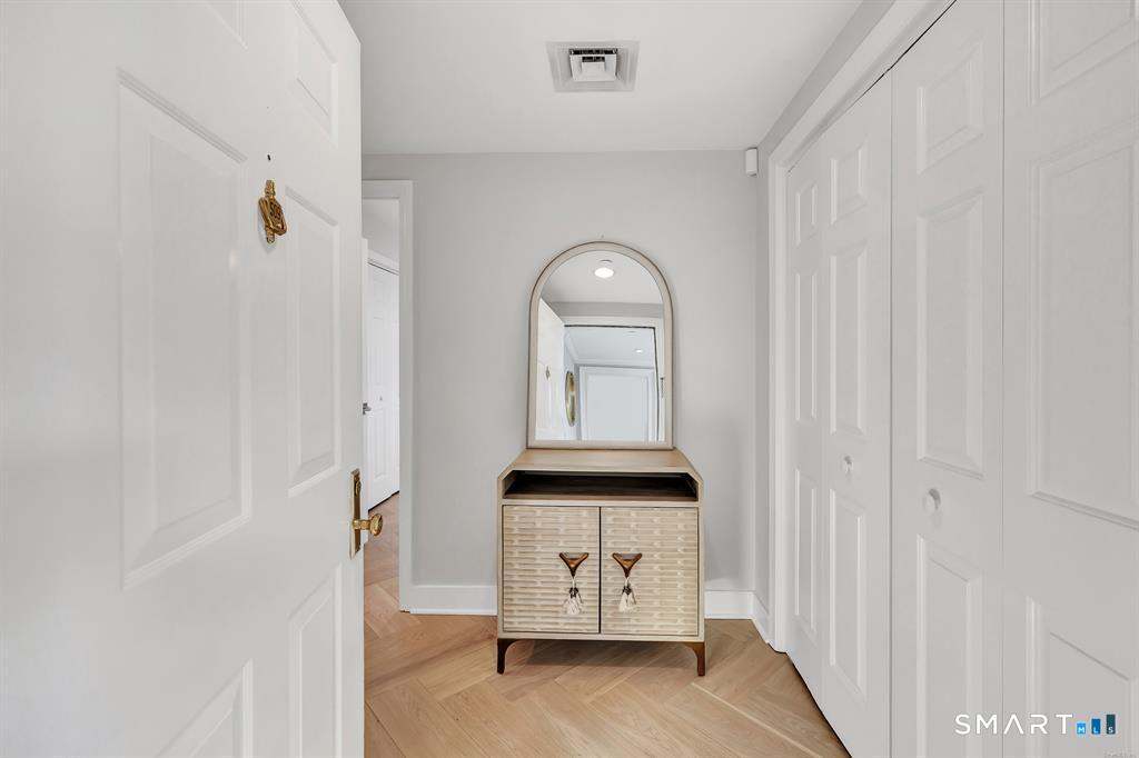 43 Harbor Drive Stamford CT 06902