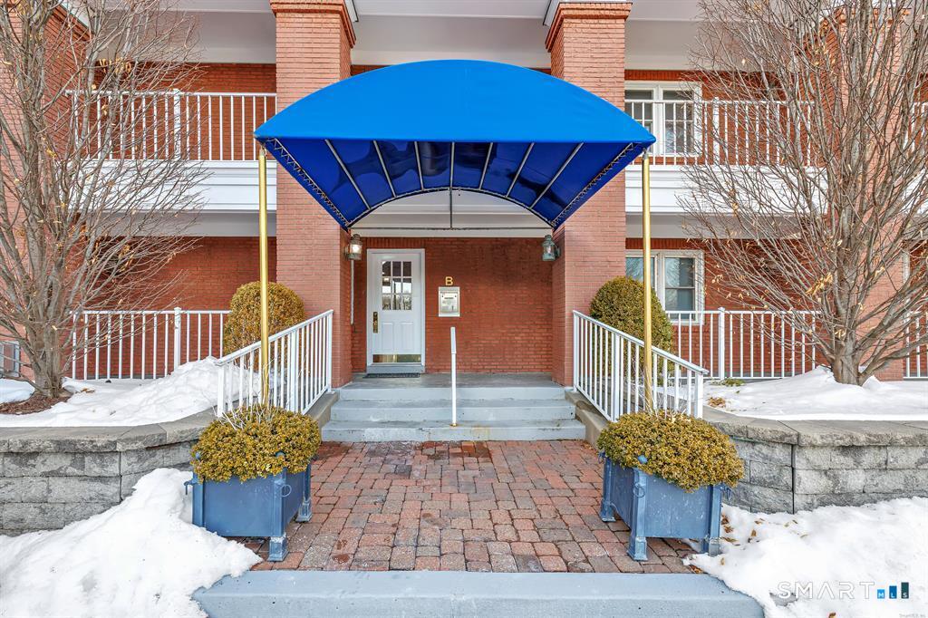 43 Harbor Drive Stamford CT 06902