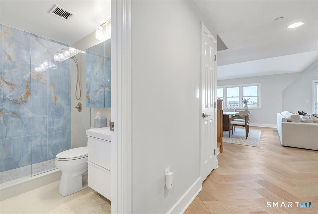 43 Harbor Drive Stamford CT 06902
