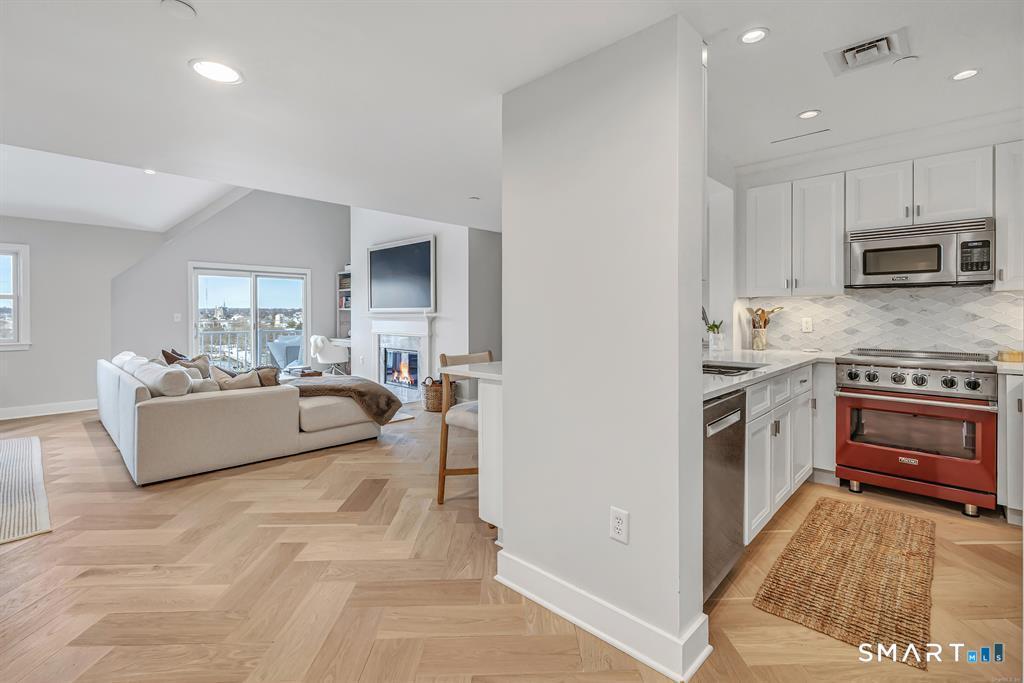 43 Harbor Drive Stamford CT 06902