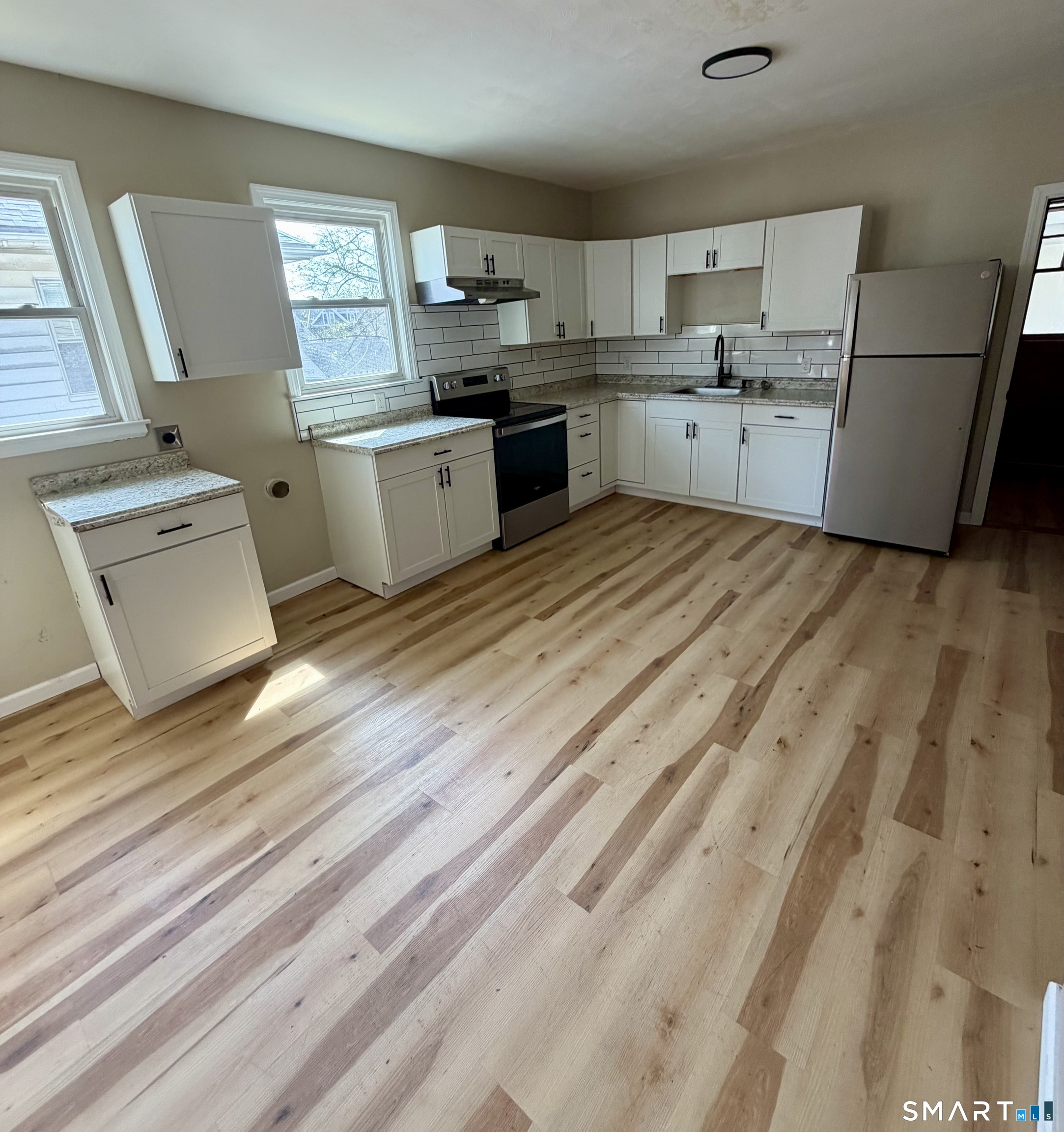 85 Maplewood Avenue West Hartford CT 06119