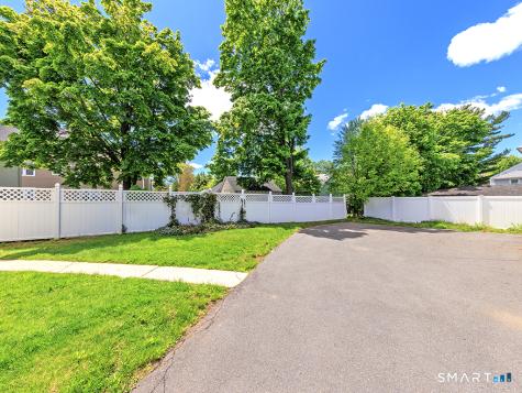 89-91 Maplewood Avenue West Hartford CT 06119