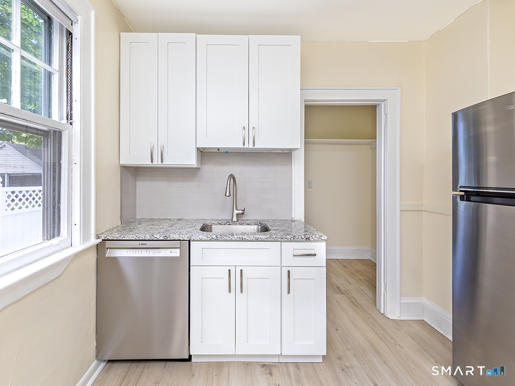 89-91 Maplewood Avenue West Hartford CT 06119