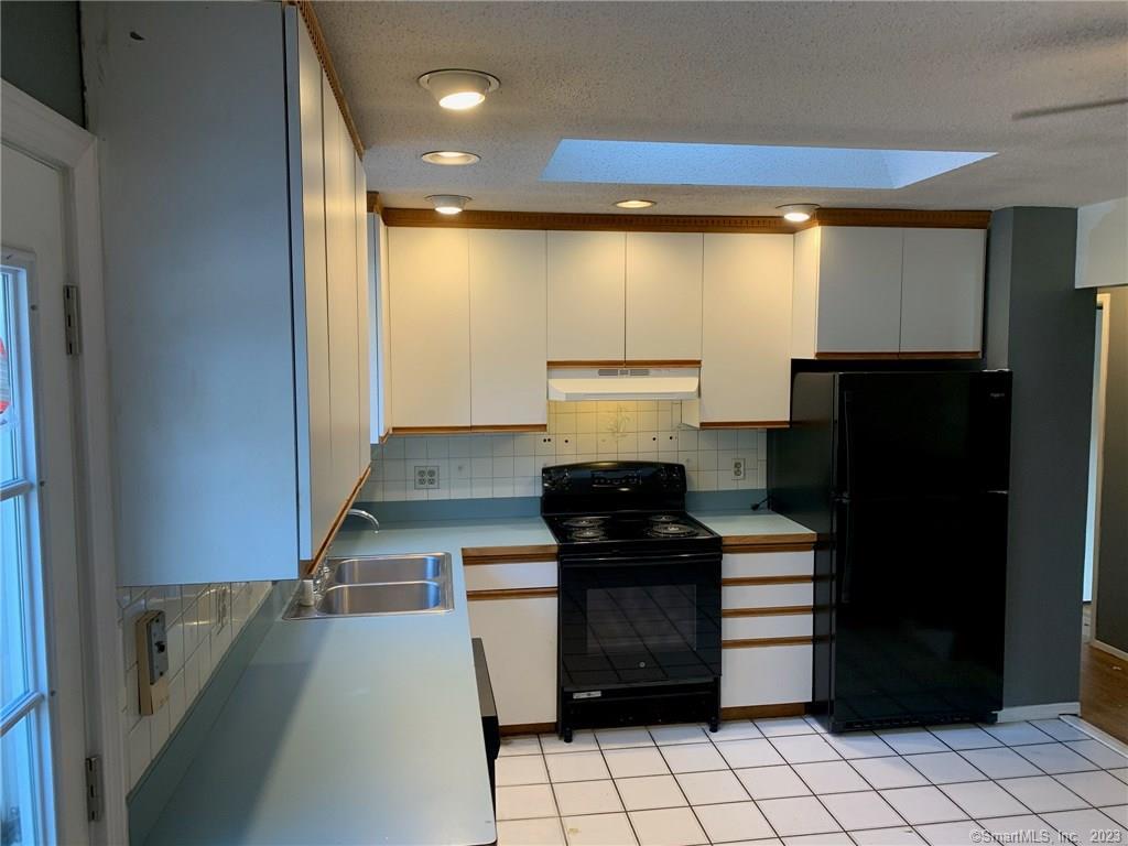 33 Columbia Road Enfield CT 06082