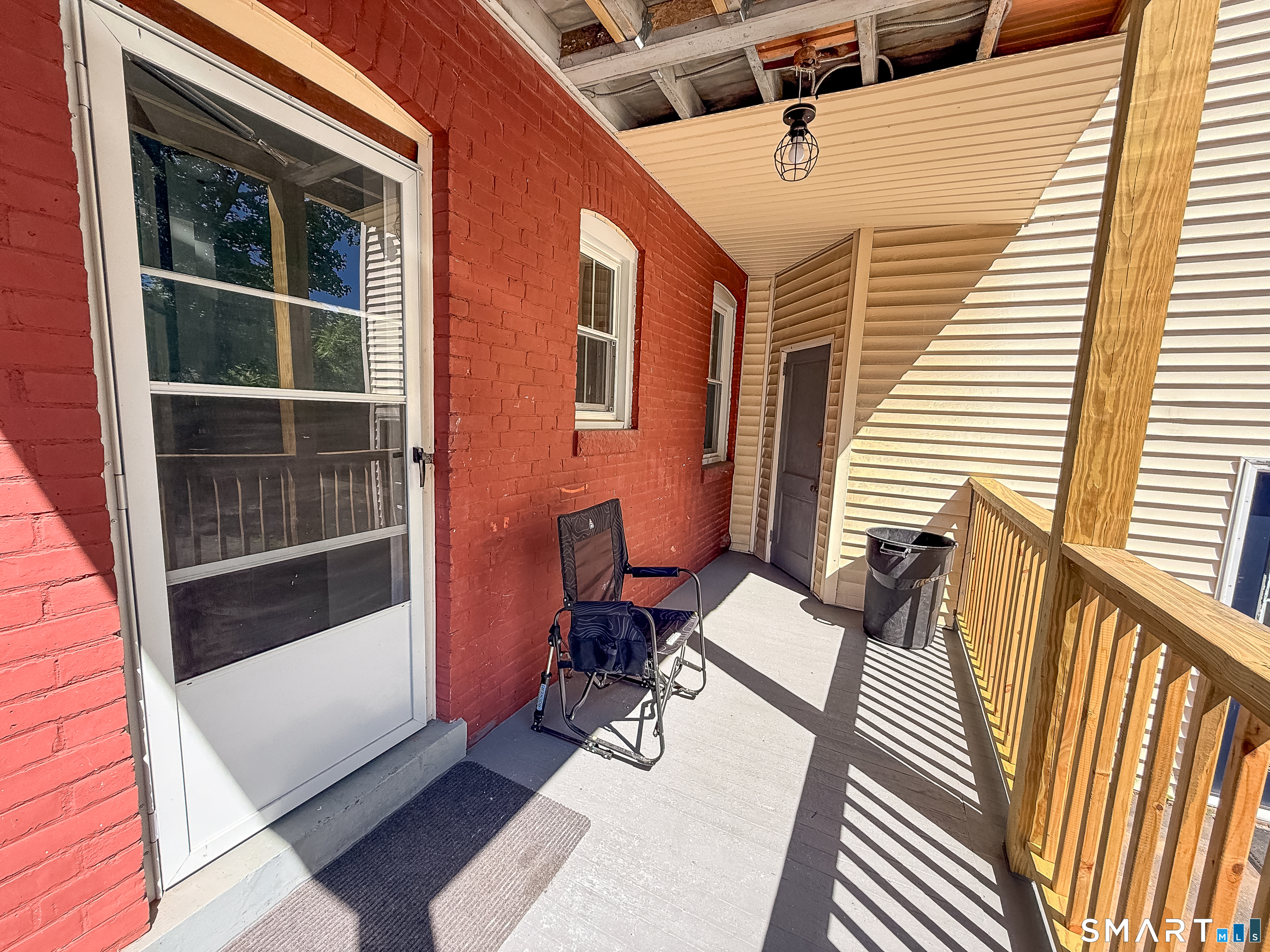 14 Pease Avenue Middletown CT 06457