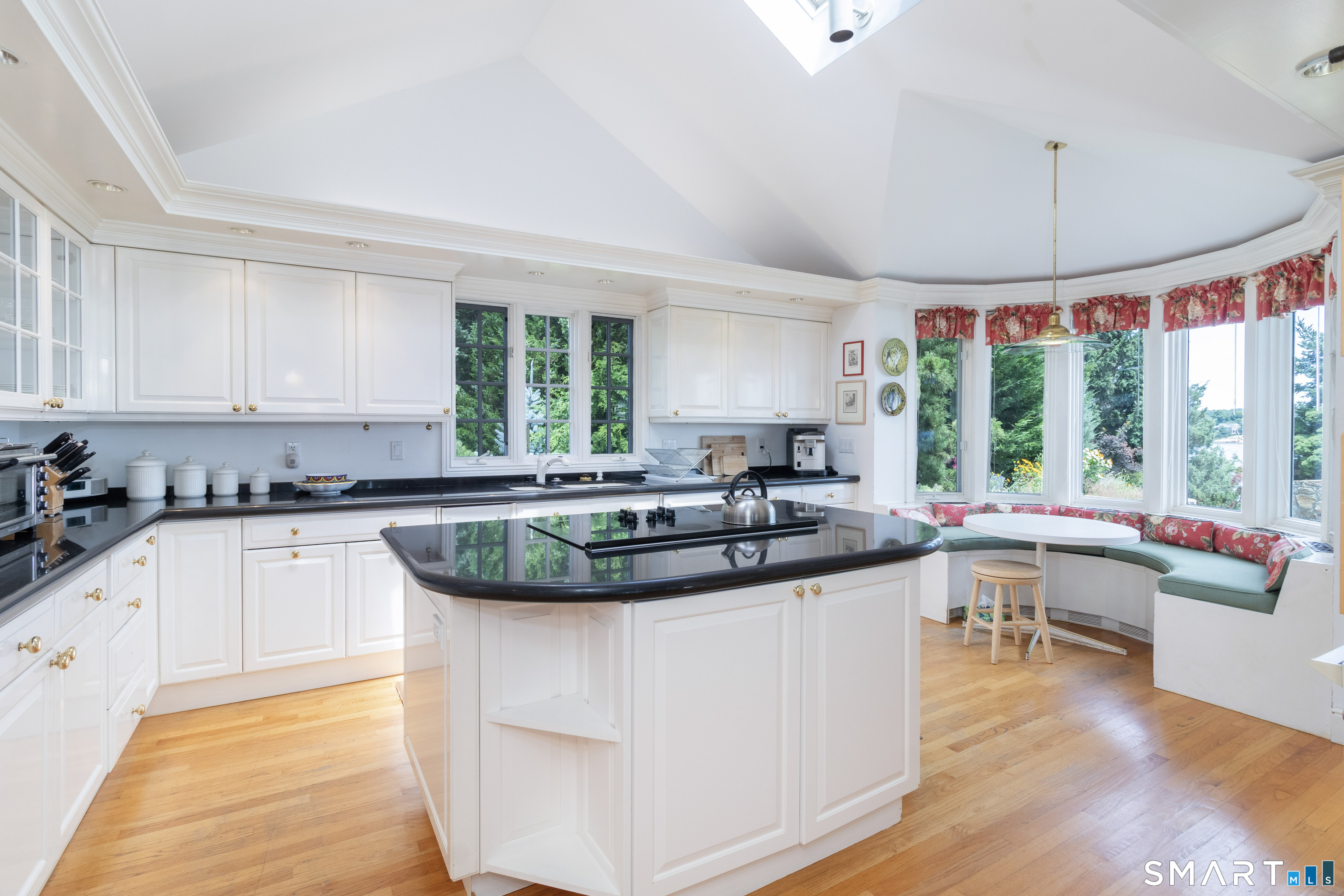 18 Rockland Park Branford CT 06405