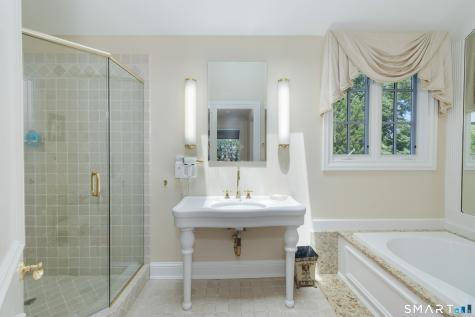 18 Rockland Park Branford CT 06405