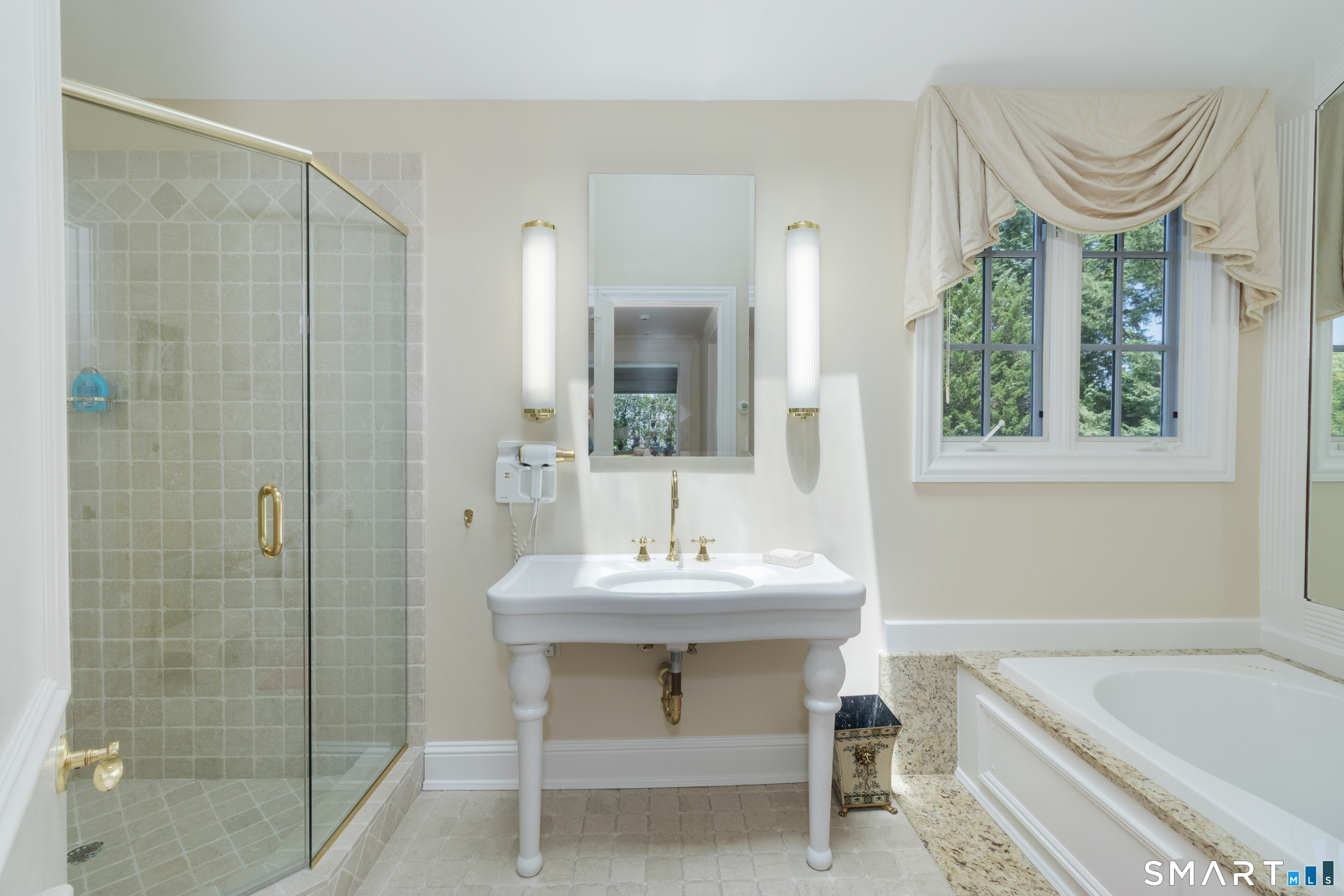 18 Rockland Park Branford CT 06405