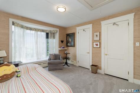 18 Rockland Park Branford CT 06405