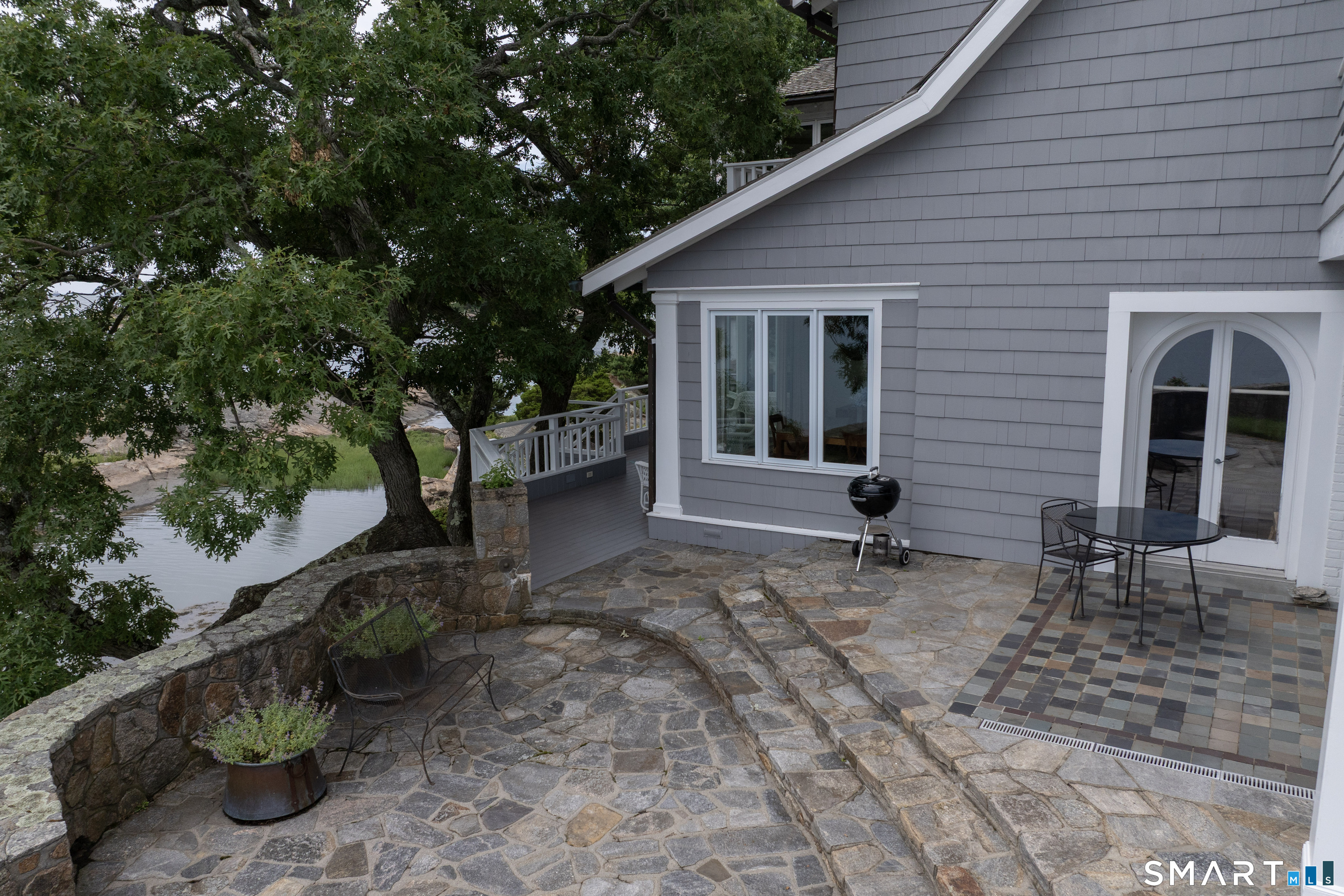 18 Rockland Park Branford CT 06405