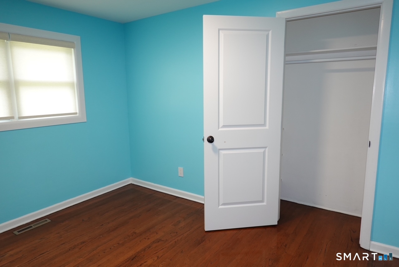 277 Drummond Road Orange CT 06477