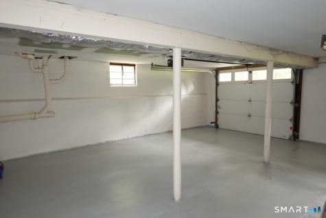 277 Drummond Road Orange CT 06477