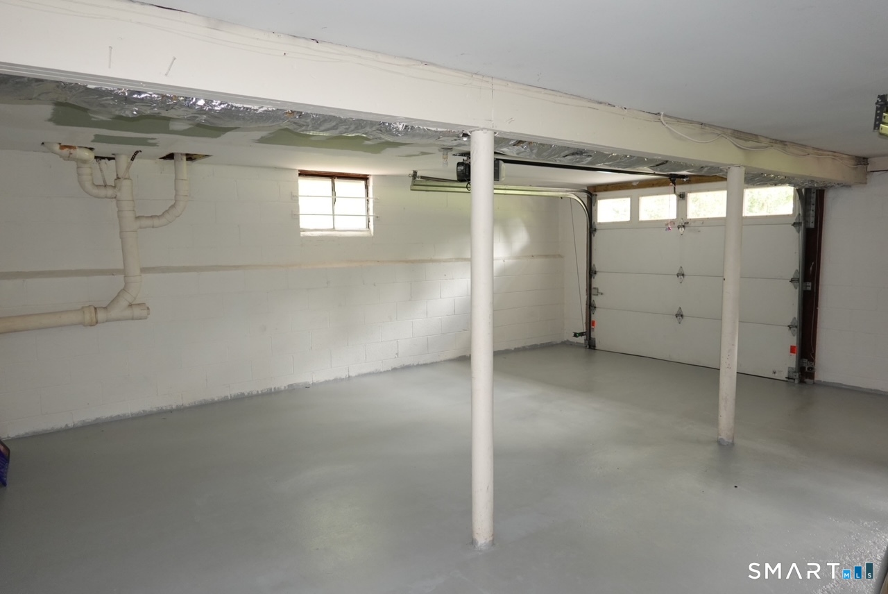 277 Drummond Road Orange CT 06477