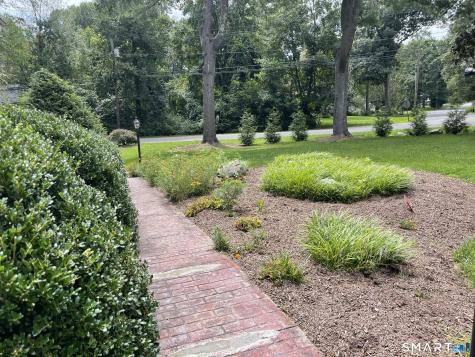 277 Drummond Road Orange CT 06477