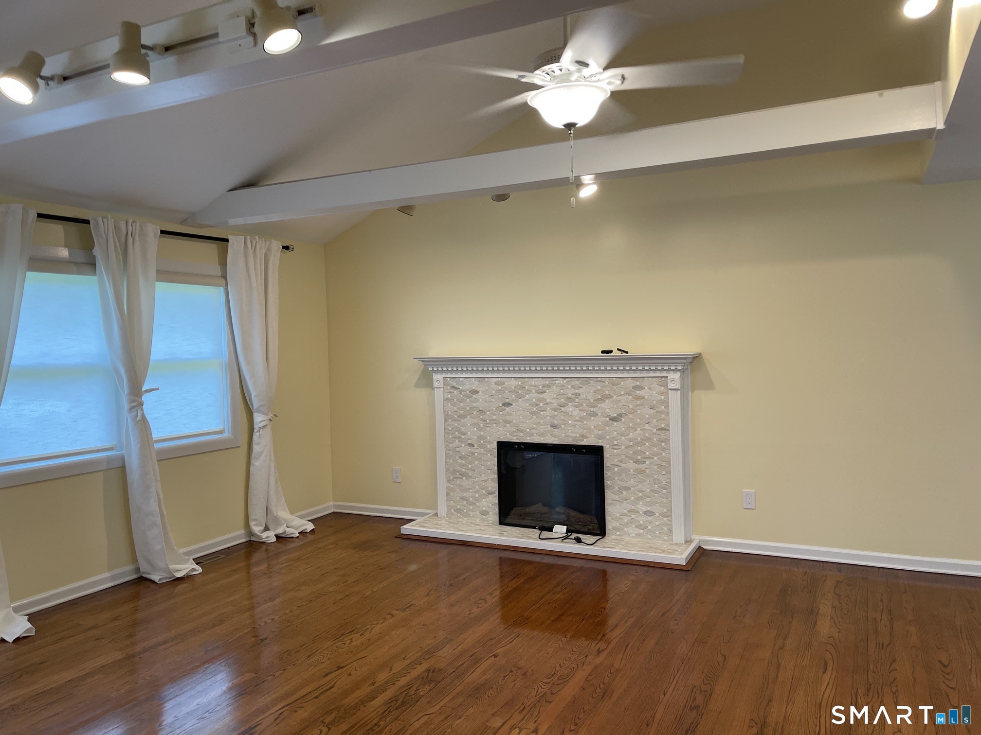 277 Drummond Road Orange CT 06477