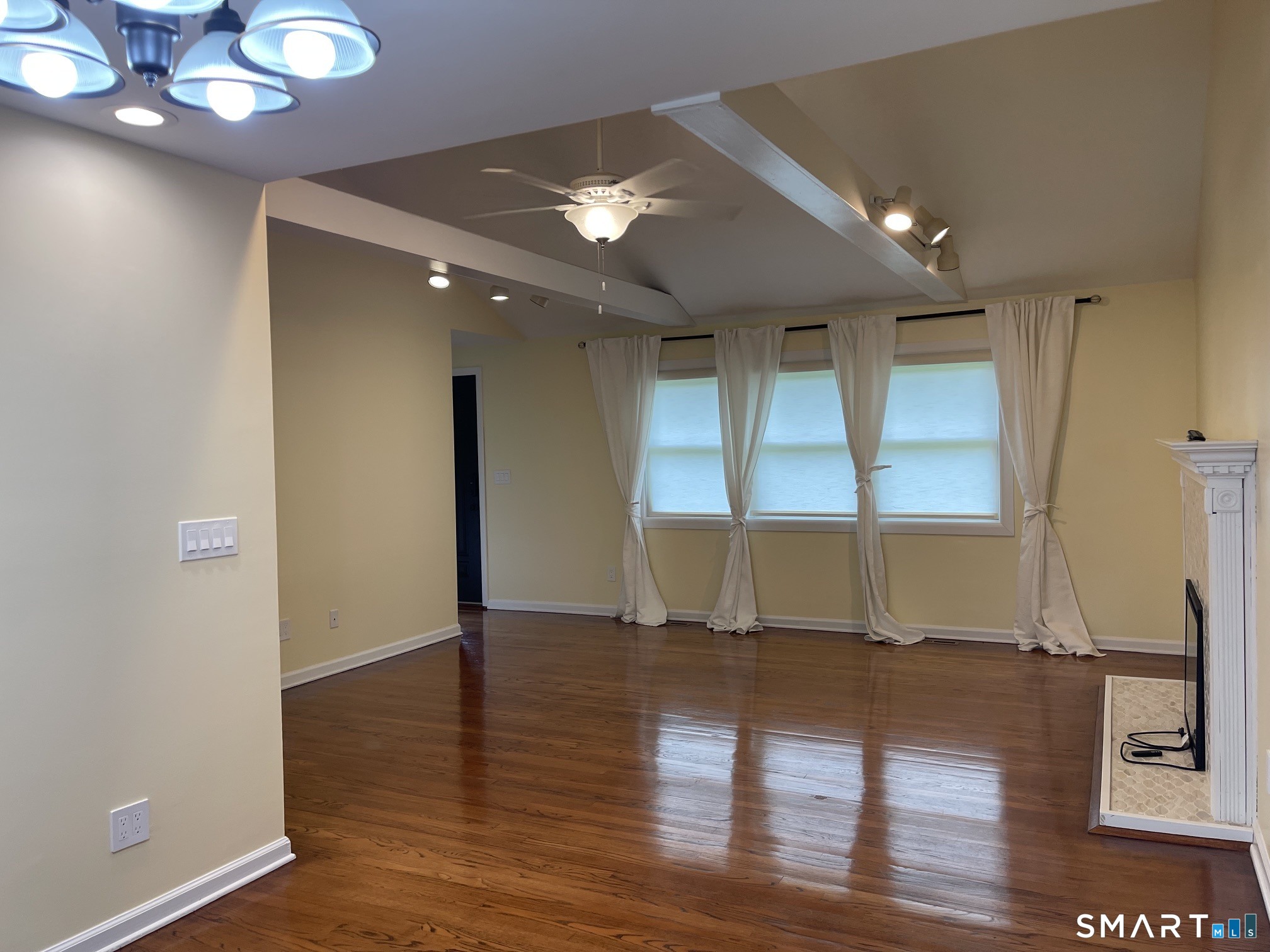277 Drummond Road Orange CT 06477