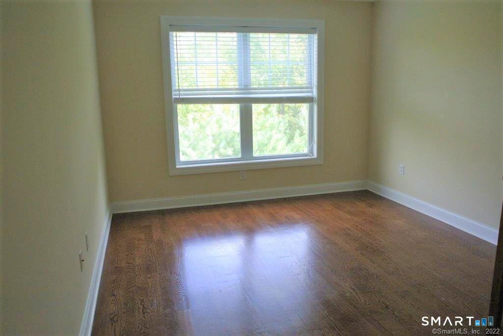140 Kyles Way Shelton CT 06484